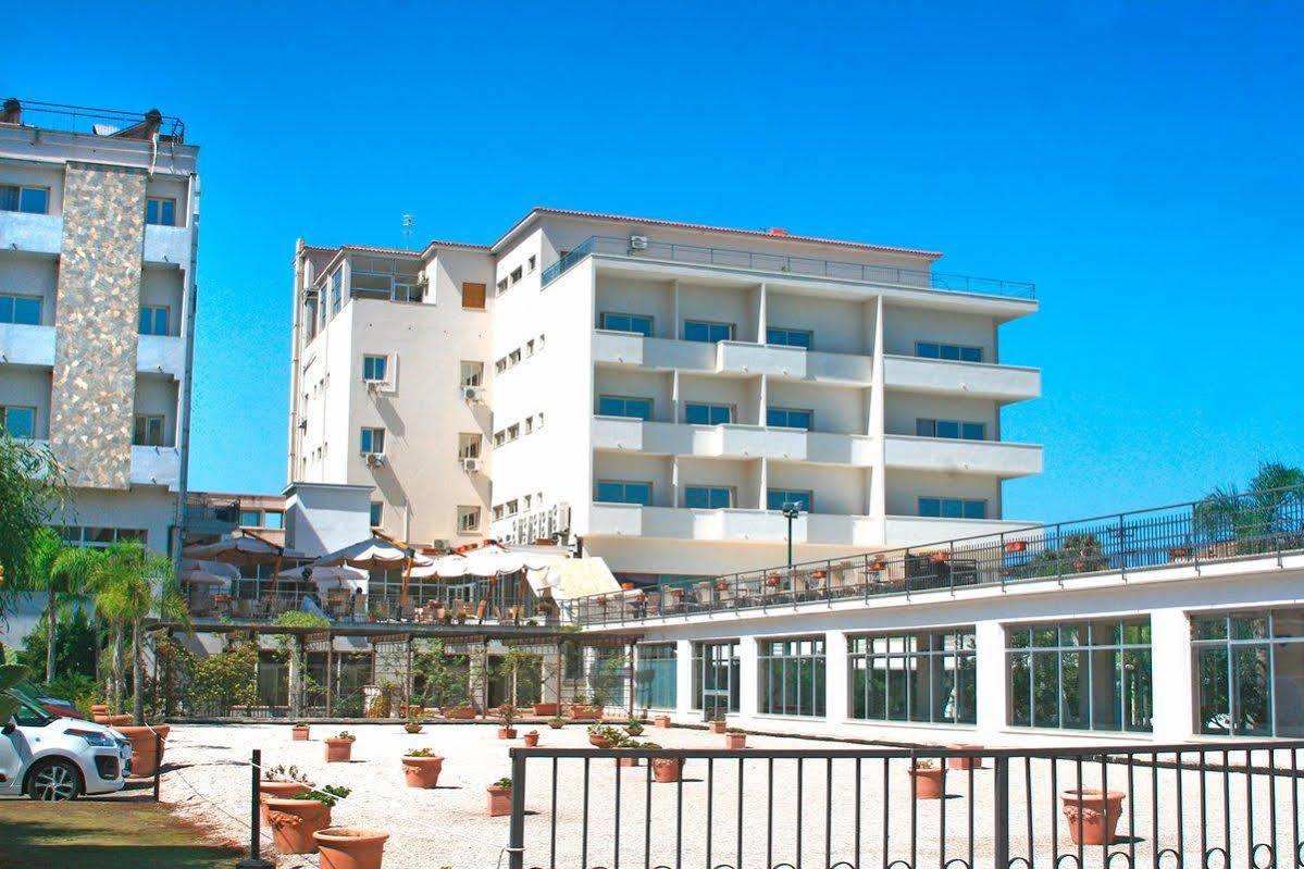 Hotel Santa Lucia Le Sabbie D'Oro Cefalù Buitenkant foto
